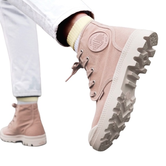 Palladium Pampa Hi Boot - Picture 1 of 11